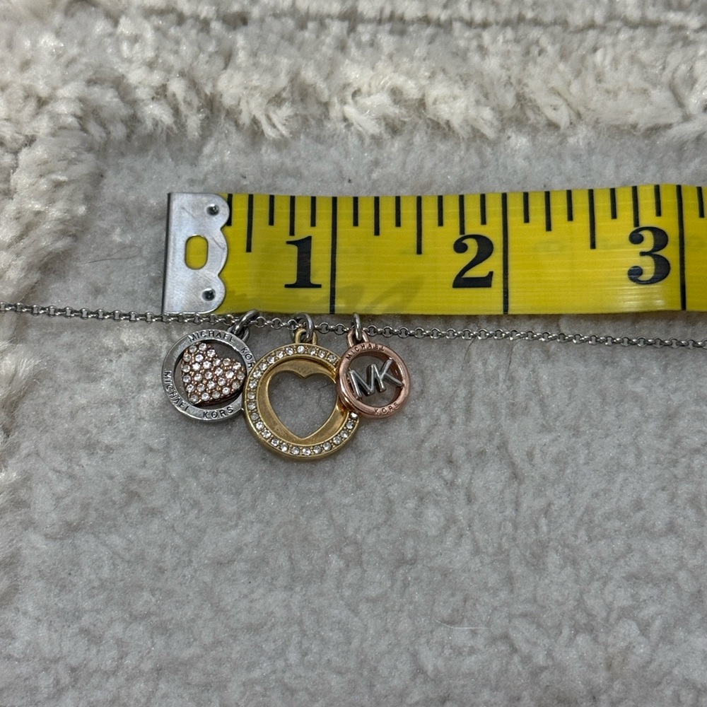 MICHAEL KORS FASHION TRI-TONE BRASS COMPONENTS NECKLACE - Picture 13 of 16